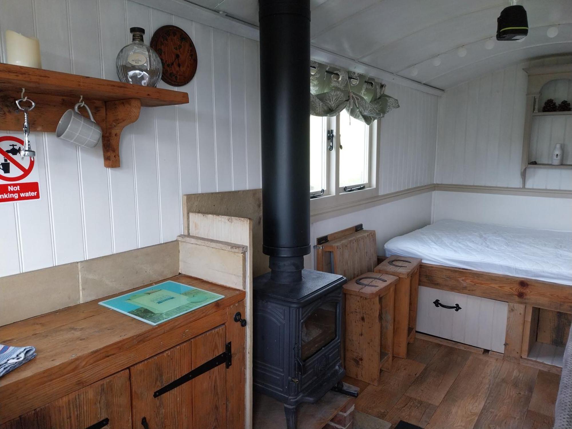 Meadowbeck - Shepherd Huts Fylingdales Екстериор снимка