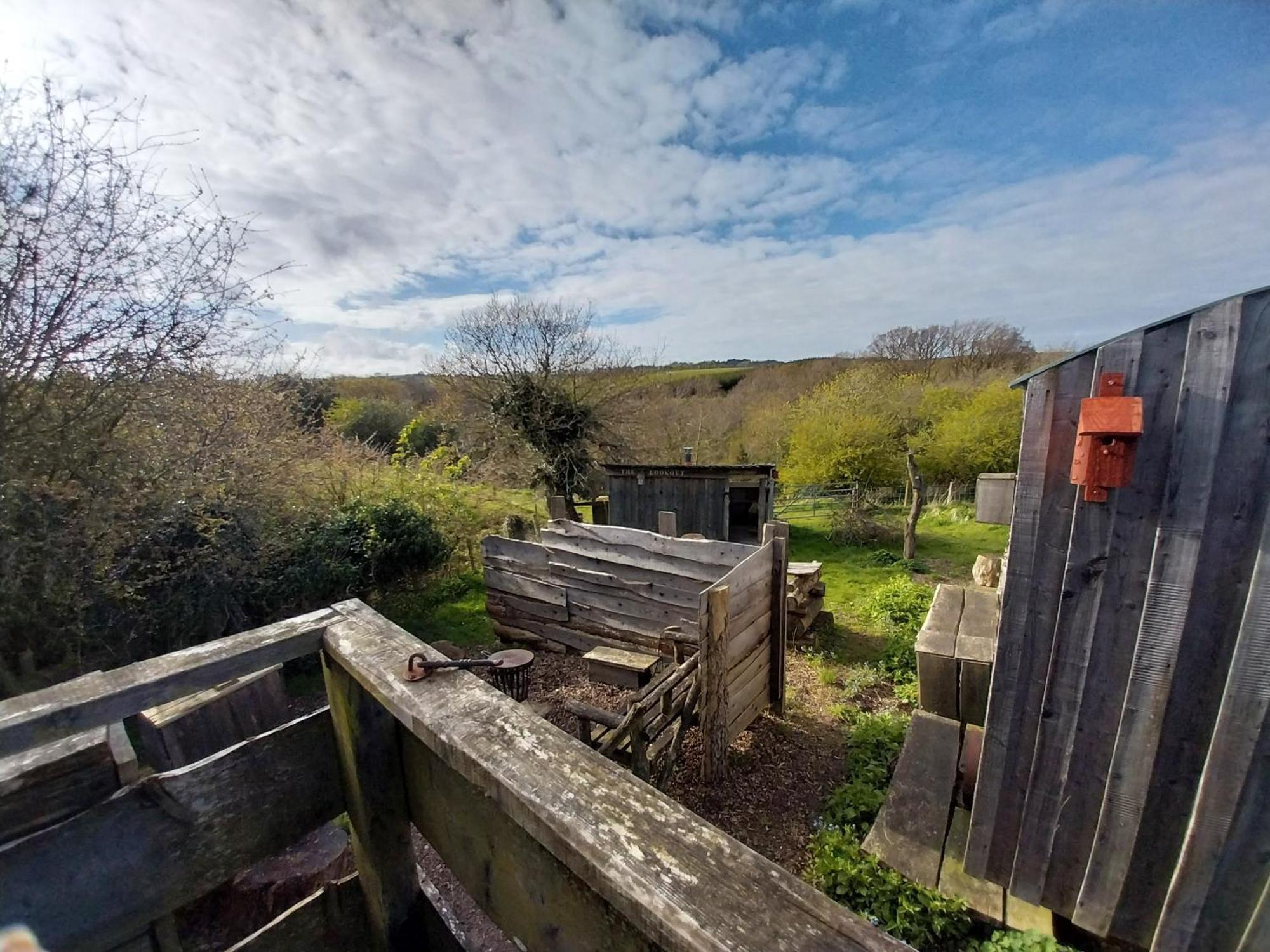 Meadowbeck - Shepherd Huts Fylingdales Екстериор снимка