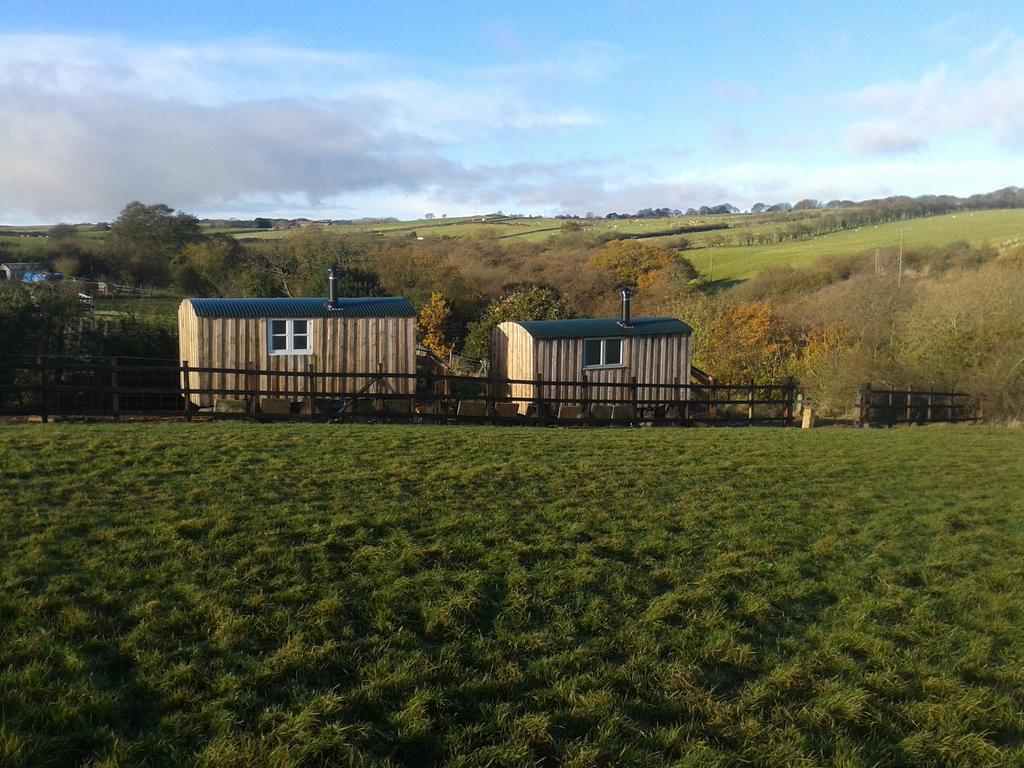 Meadowbeck - Shepherd Huts Fylingdales Екстериор снимка