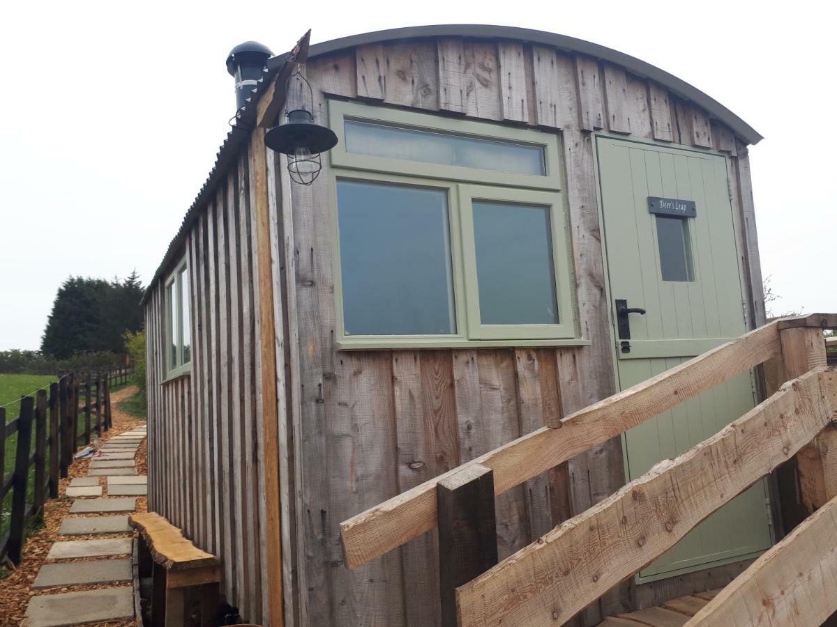 Meadowbeck - Shepherd Huts Fylingdales Екстериор снимка